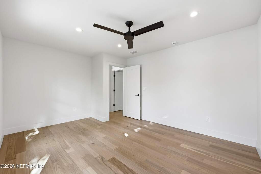 5 Bedroom Single Family Home/House's Image 38