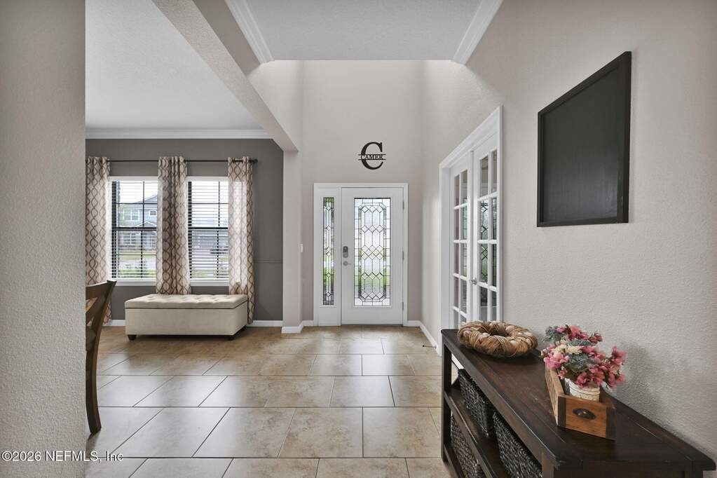 5 Bedroom Single Family Home/House's Image 7