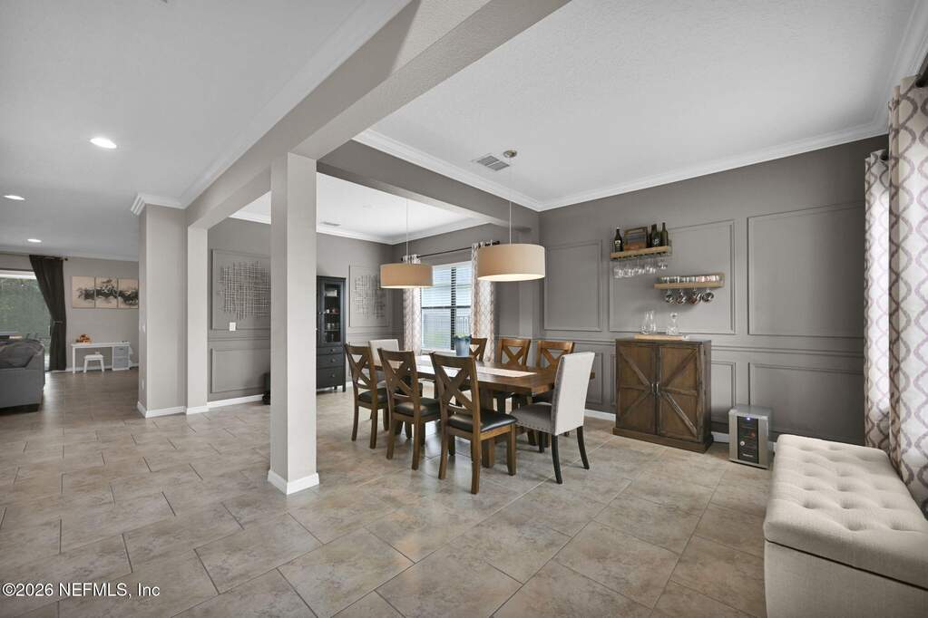 5 Bedroom Single Family Home/House's Image 10