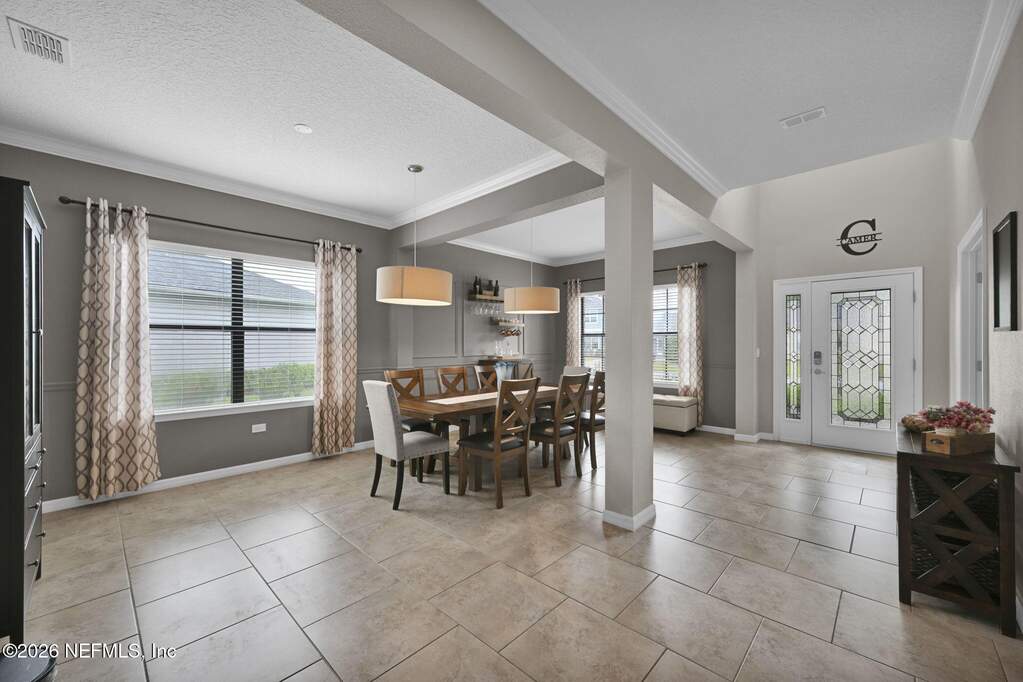 5 Bedroom Single Family Home/House's Image 11