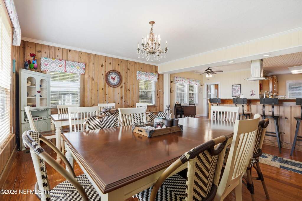 6 Bedroom Single Family Home/House's Image 13