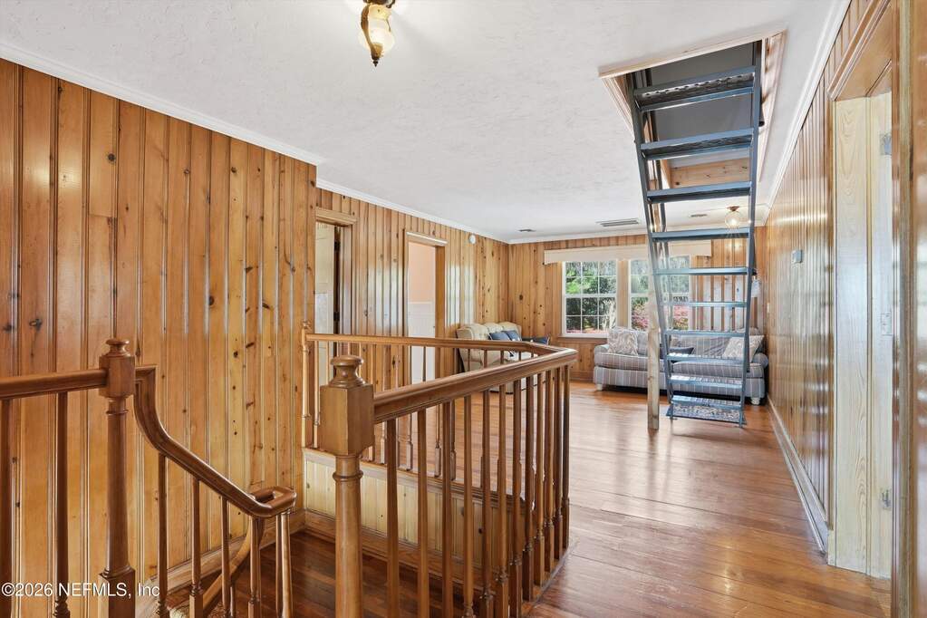6 Bedroom Single Family Home/House's Image 28
