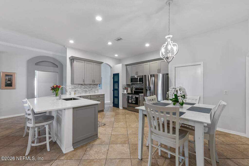 4 Bedroom Single Family Home/House's Image 15