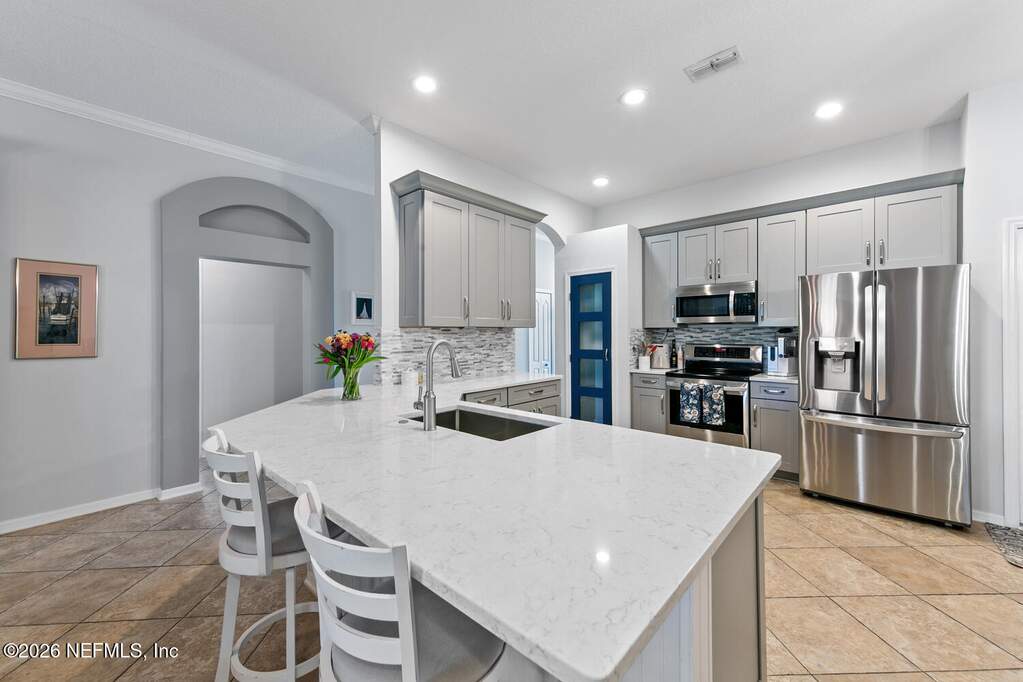 4 Bedroom Single Family Home/House's Image 16