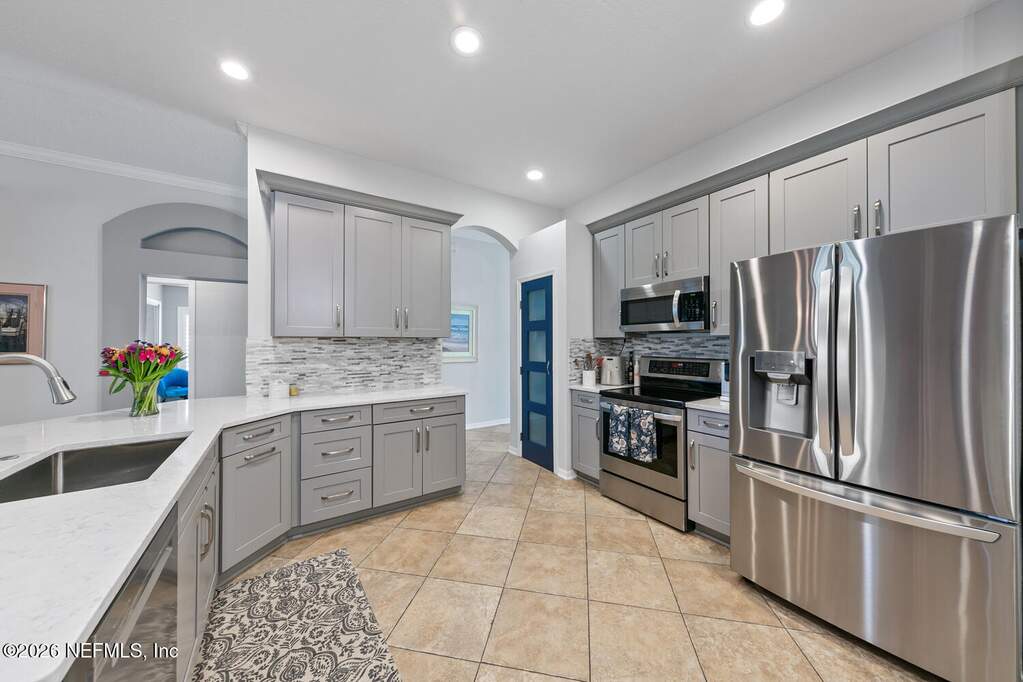 4 Bedroom Single Family Home/House's Image 18