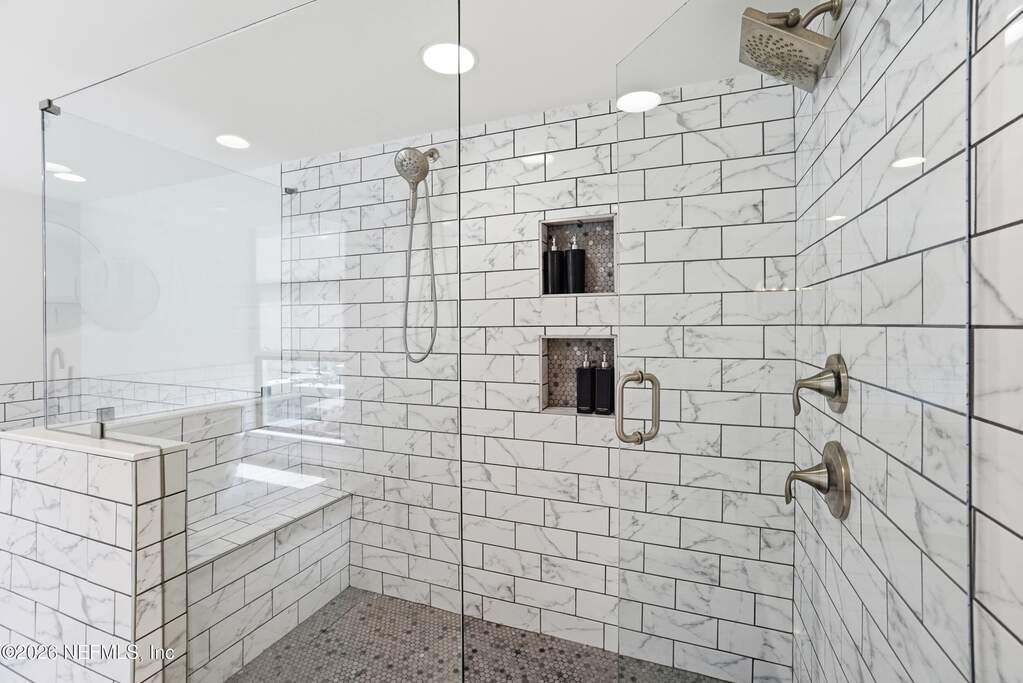 4 Bedroom Apartment/Flat's Image 37
