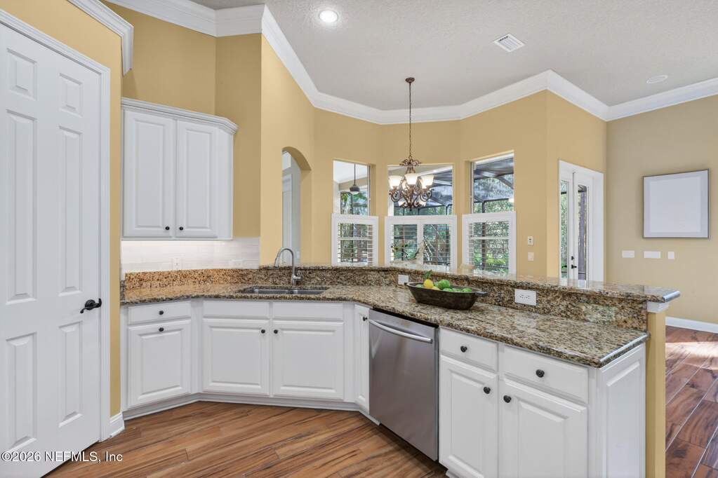4 Bedroom Single Family Home/House's Image 25