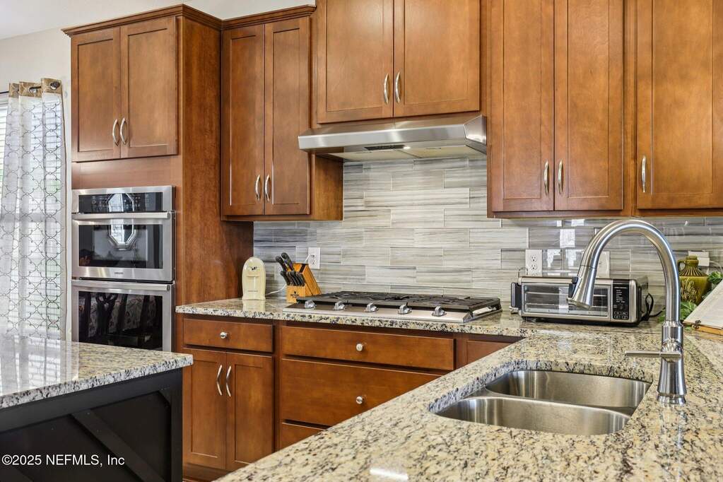 4 Bedroom Single Family Home/House's Image 17