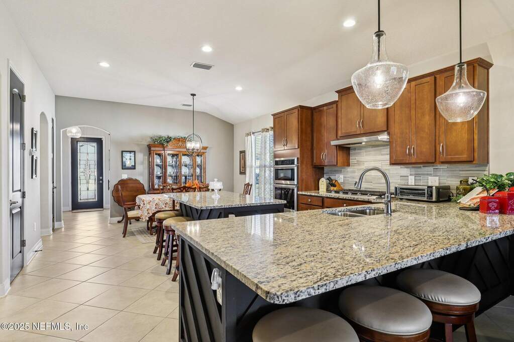4 Bedroom Single Family Home/House's Image 18