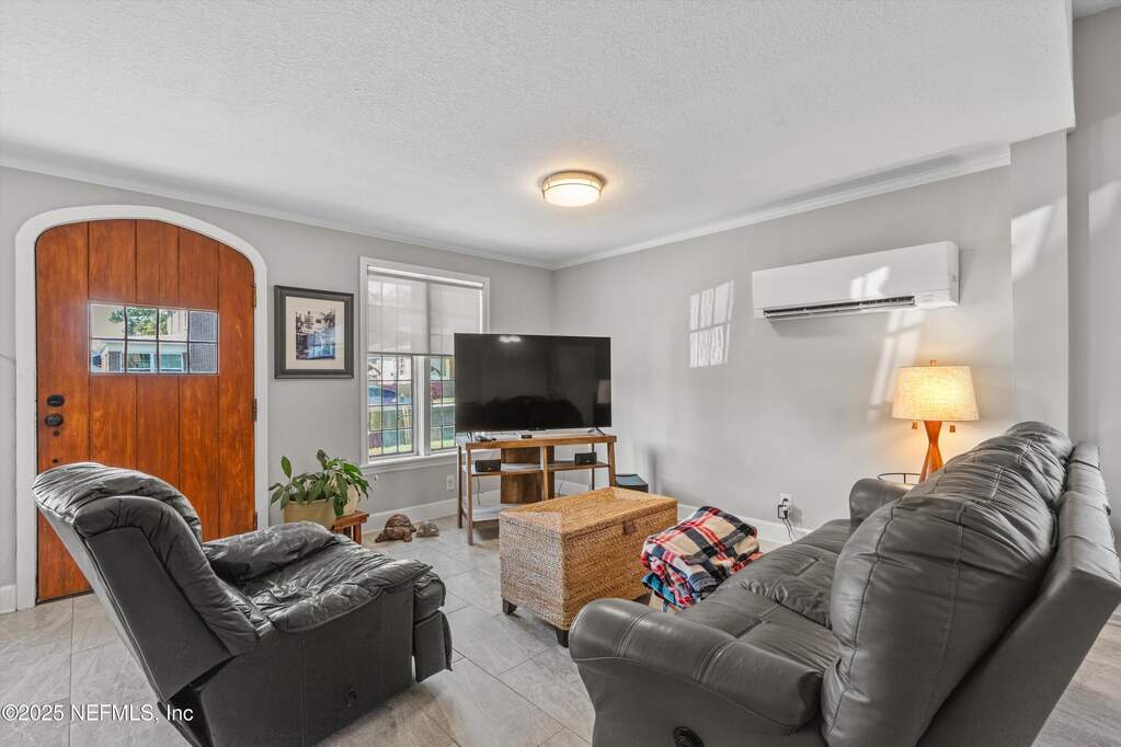 4 Bedroom Multi Unit's Image 25