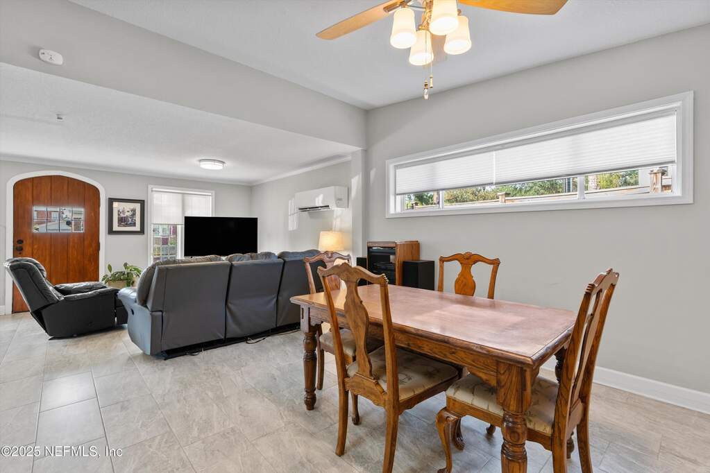 4 Bedroom Multi Unit's Image 29