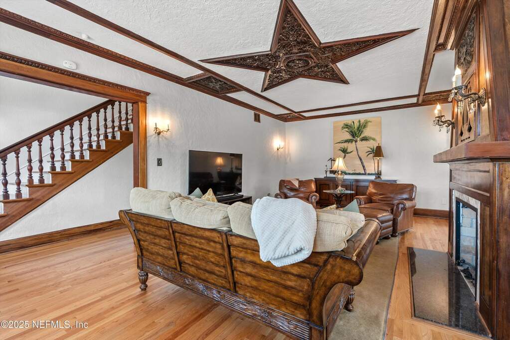 4 Bedroom Multi Unit's Image 4