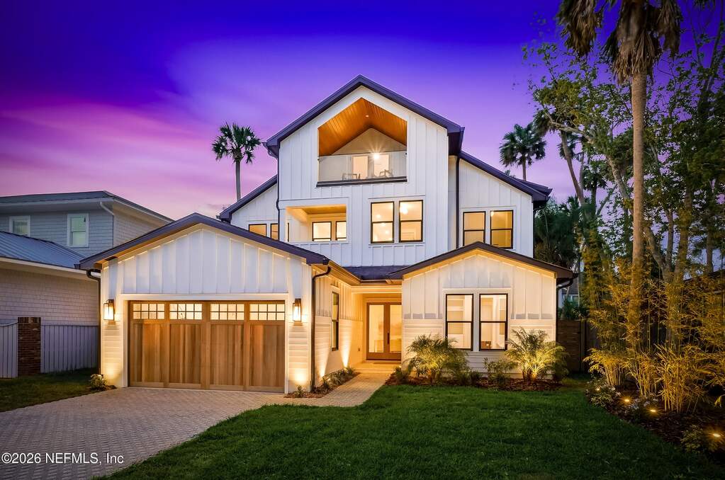 5 Bedroom Single Family Home/House's Image 8