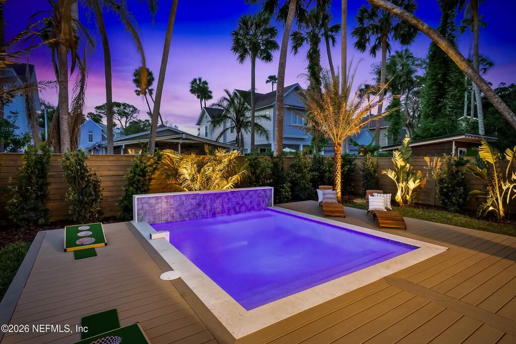 5 Bedroom Single Family Home/House's Image 10