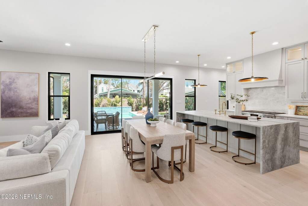 5 Bedroom Single Family Home/House's Image 16