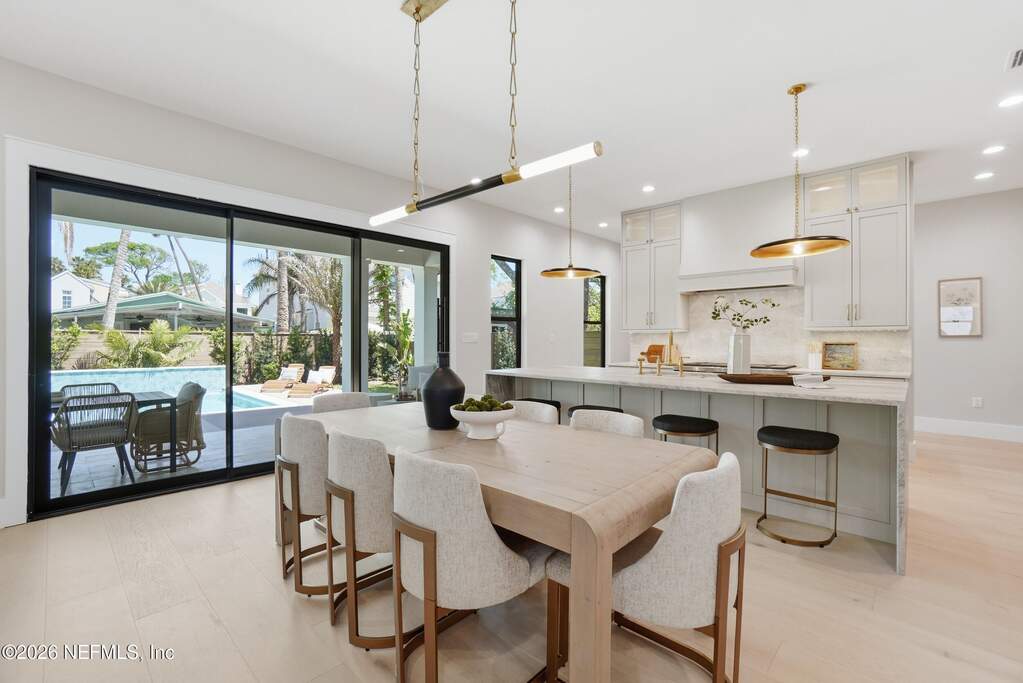 5 Bedroom Single Family Home/House's Image 17