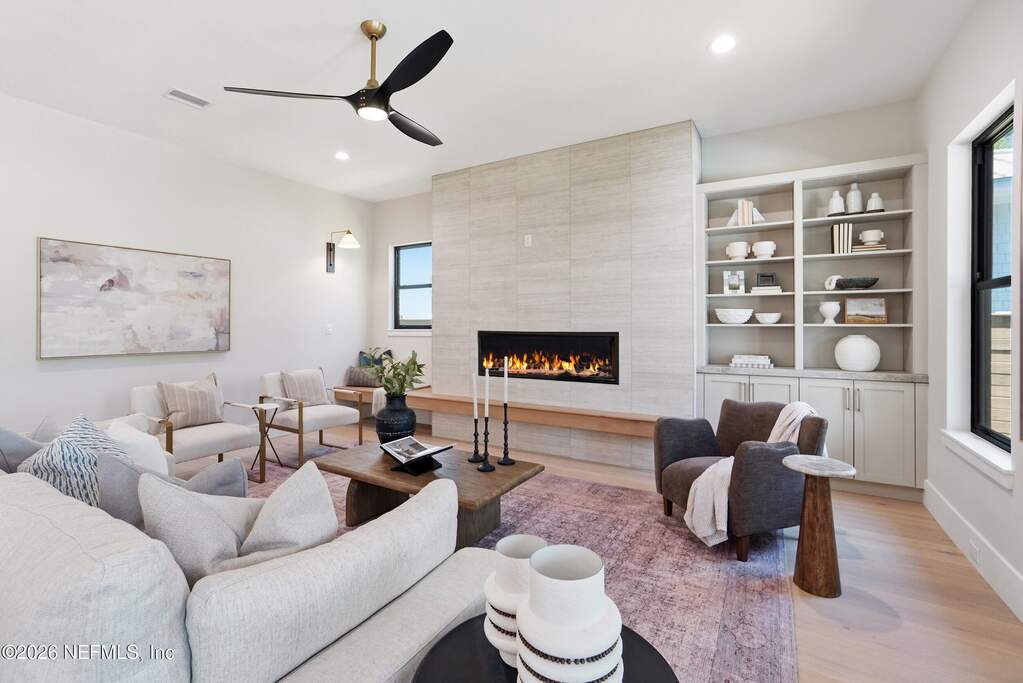 5 Bedroom Single Family Home/House's Image 18