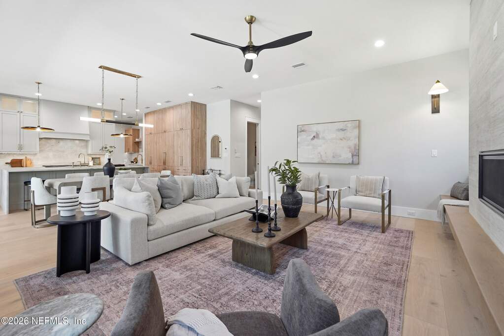 5 Bedroom Single Family Home/House's Image 20