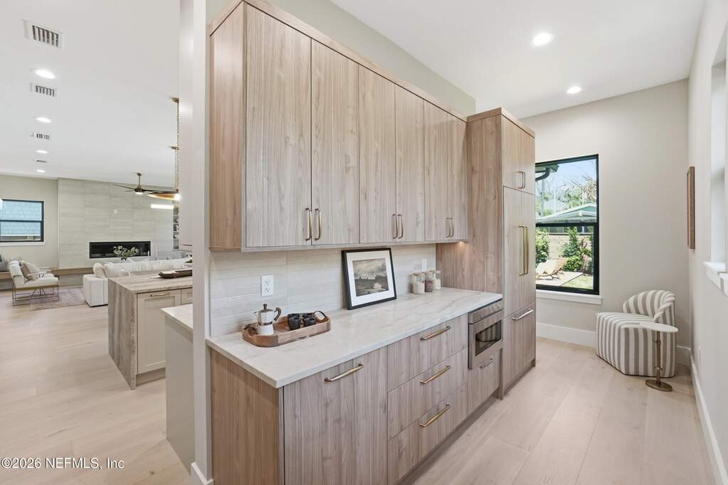 5 Bedroom Single Family Home/House's Image 32
