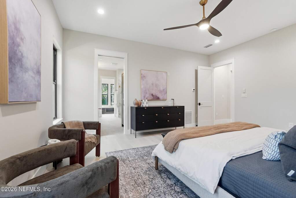 5 Bedroom Single Family Home/House's Image 36
