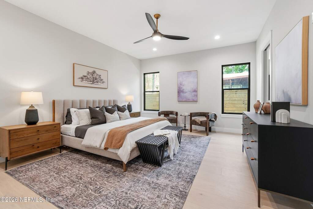 5 Bedroom Single Family Home/House's Image 5