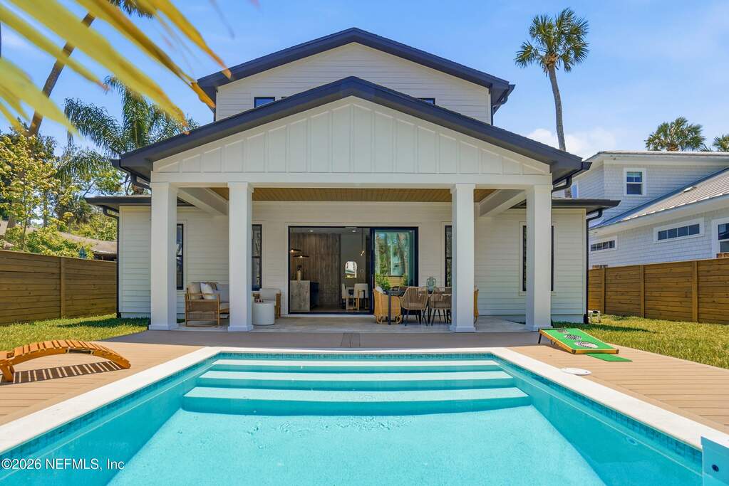 5 Bedroom Single Family Home/House's Image 77