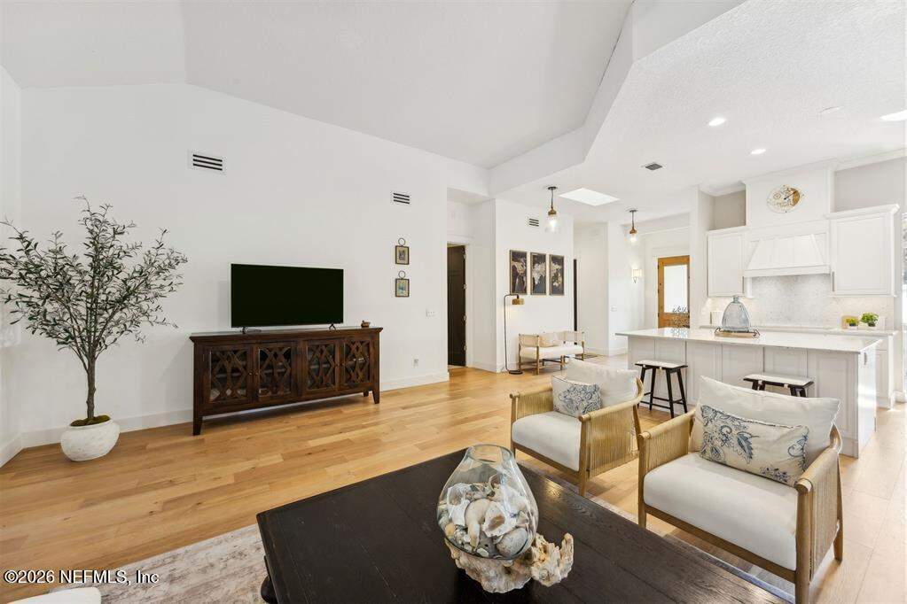 3 Bedroom Single Family Home/House's Image 7