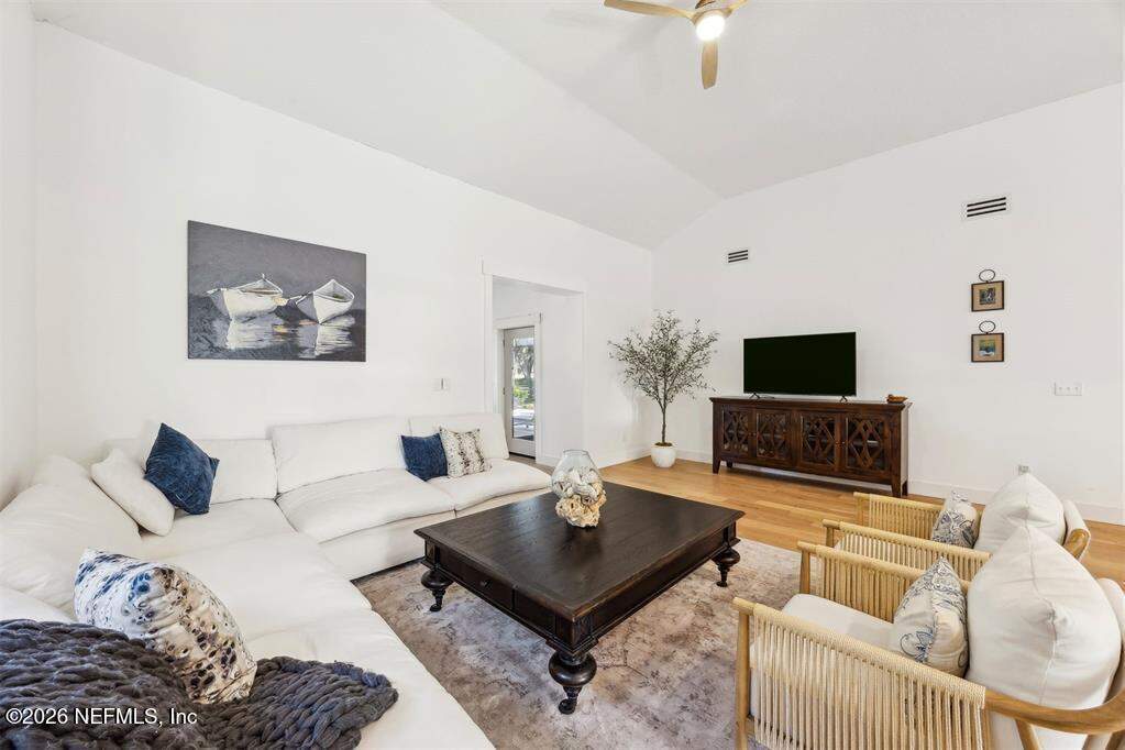 3 Bedroom Single Family Home/House's Image 6