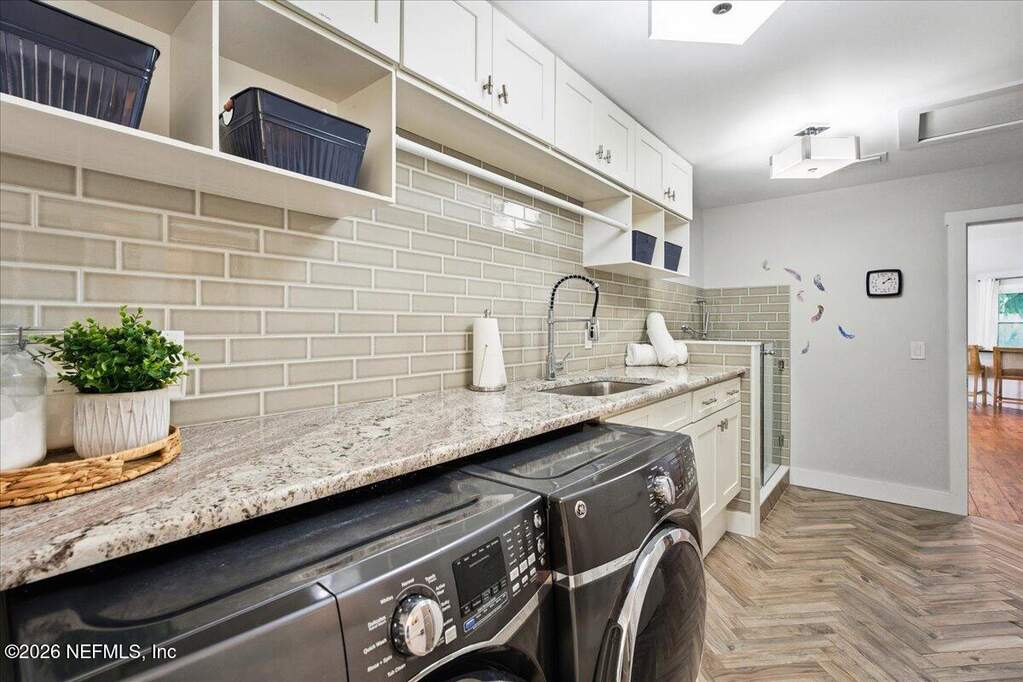 5 Bedroom Single Family Home/House's Image 20