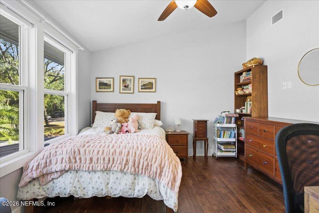 5 Bedroom Single Family Home/House's Image 36