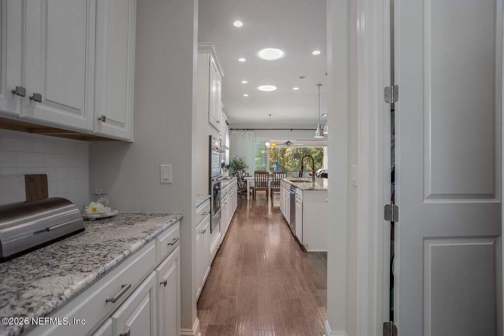 4 Bedroom Single Family Home/House's Image 4