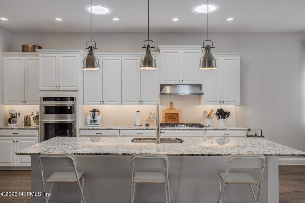4 Bedroom Single Family Home/House's Image 5