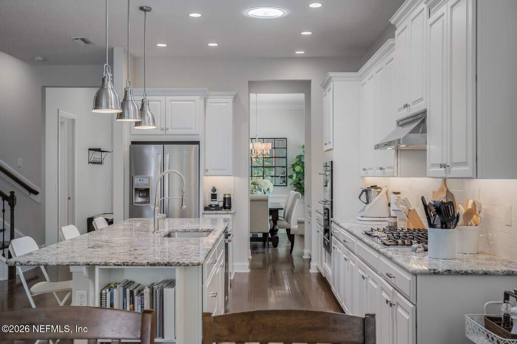 4 Bedroom Single Family Home/House's Image 6