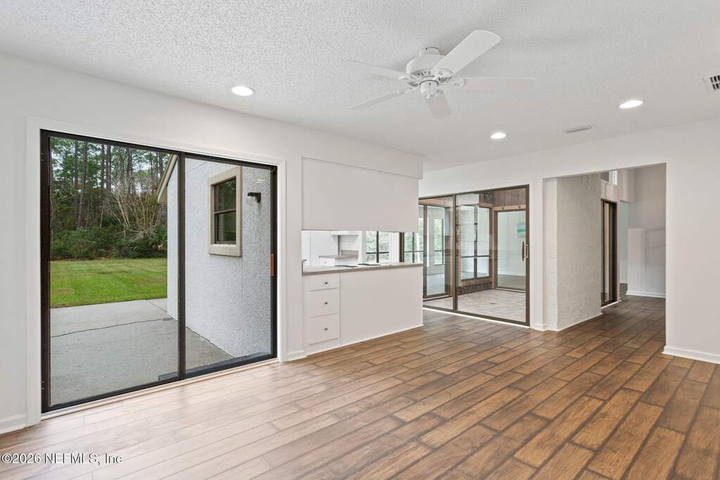 3 Bedroom Single Family Home/House's Image 7