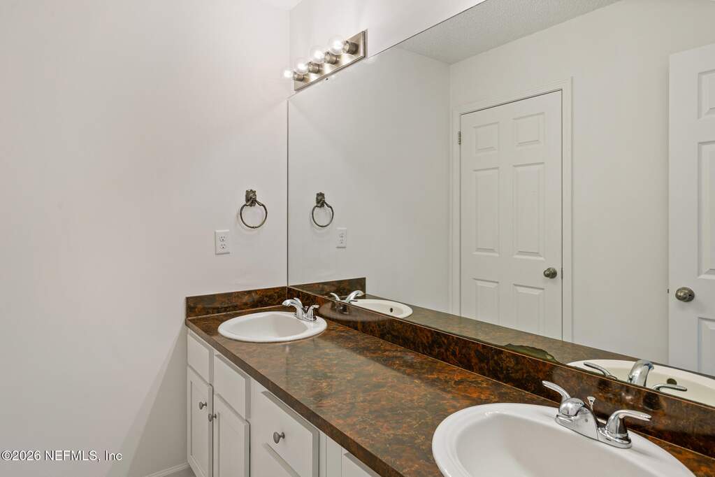 3 Bedroom Single Family Home/House's Image 12