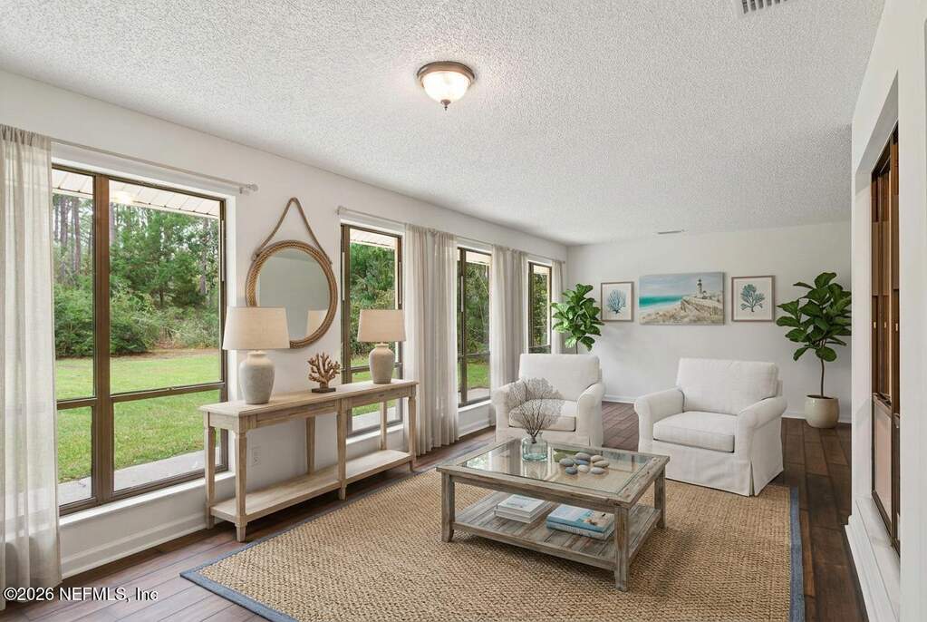 3 Bedroom Single Family Home/House's Image 4