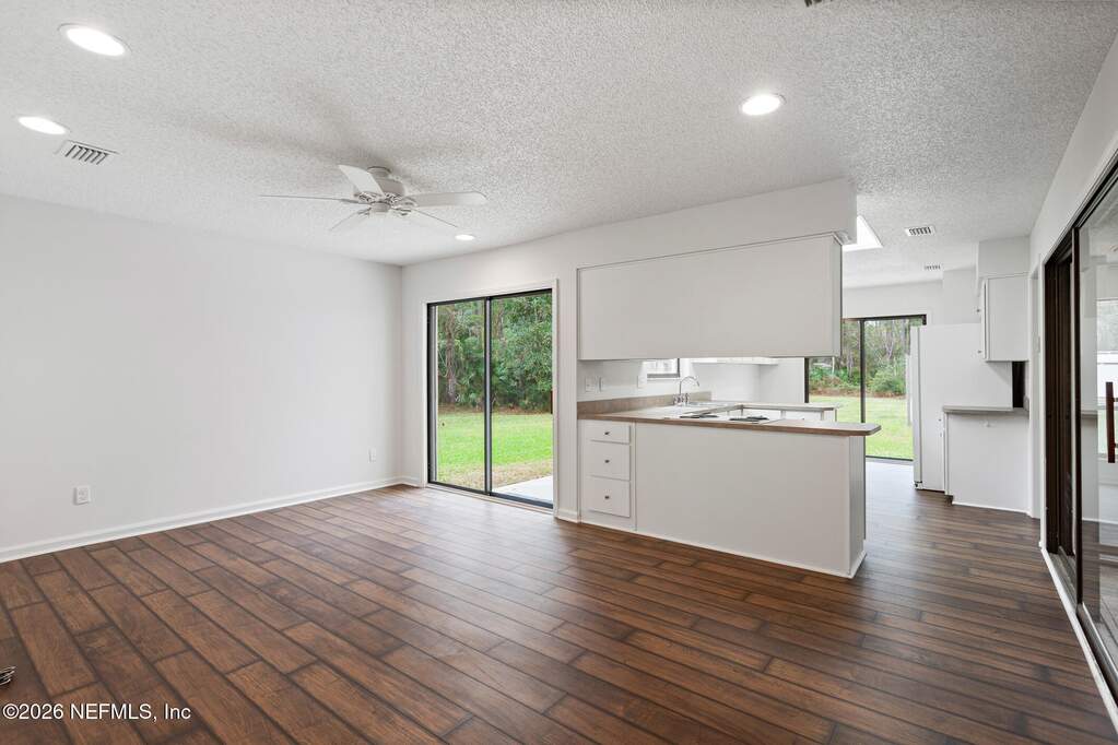 3 Bedroom Single Family Home/House's Image 5