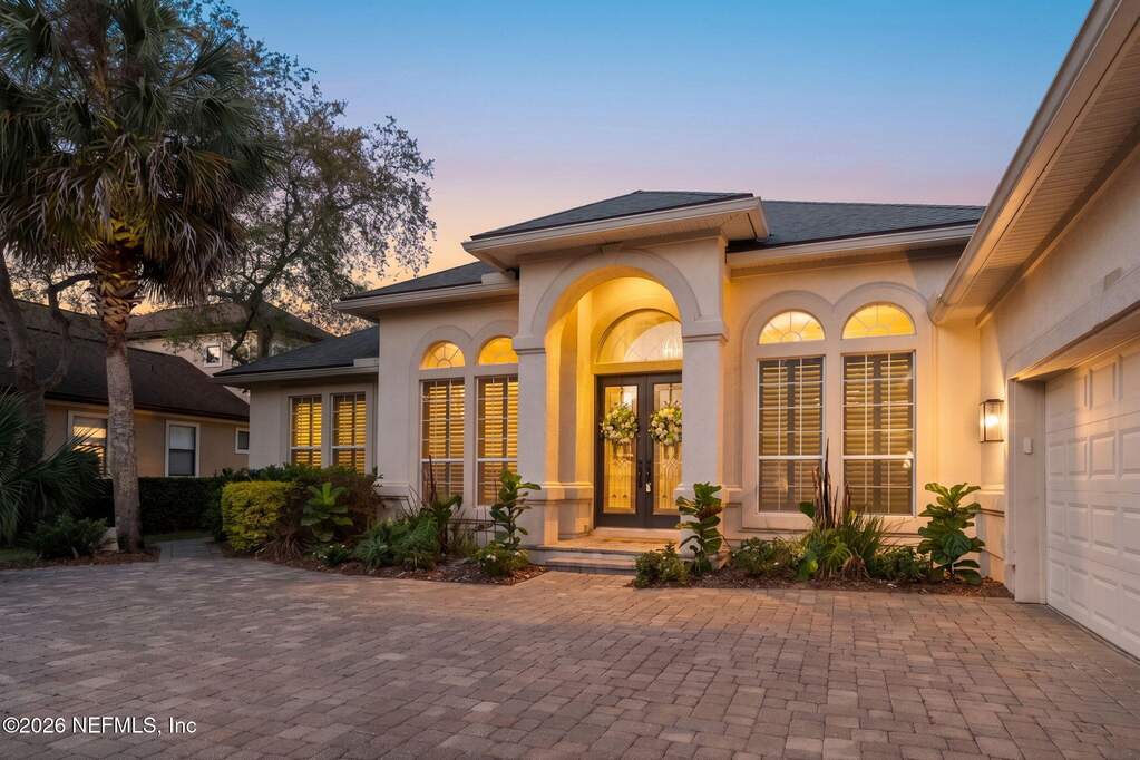 4 Bedroom Single Family Home/House's Image 3