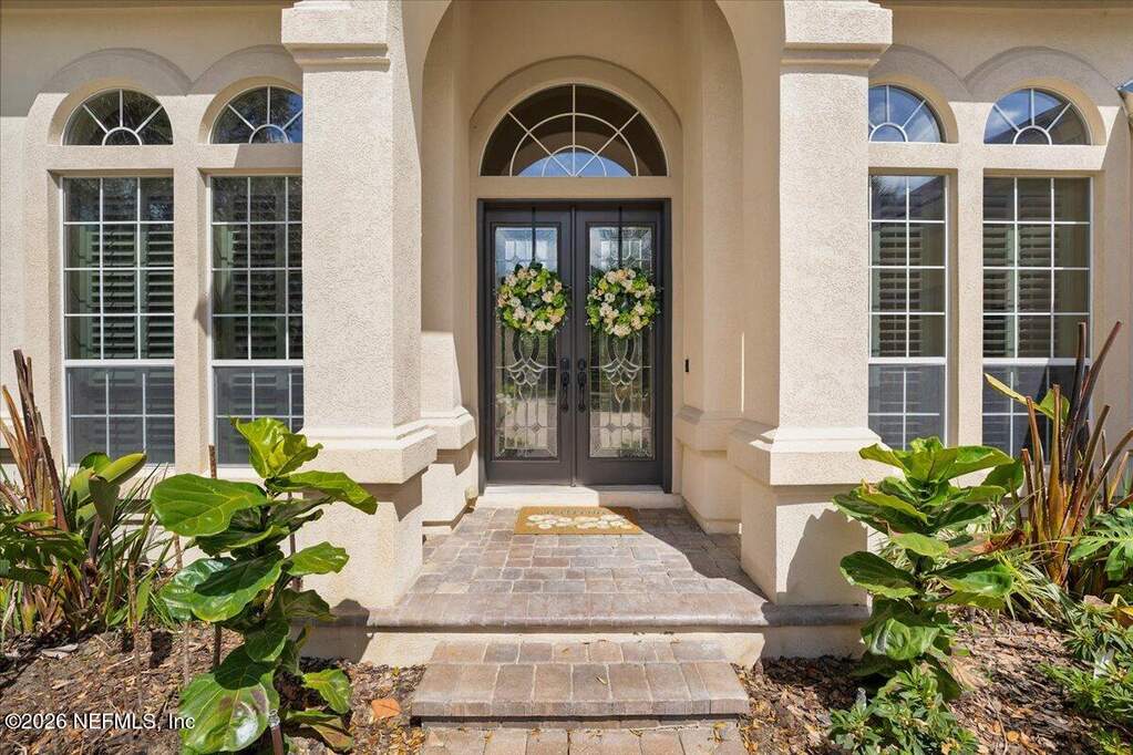 4 Bedroom Single Family Home/House's Image 4