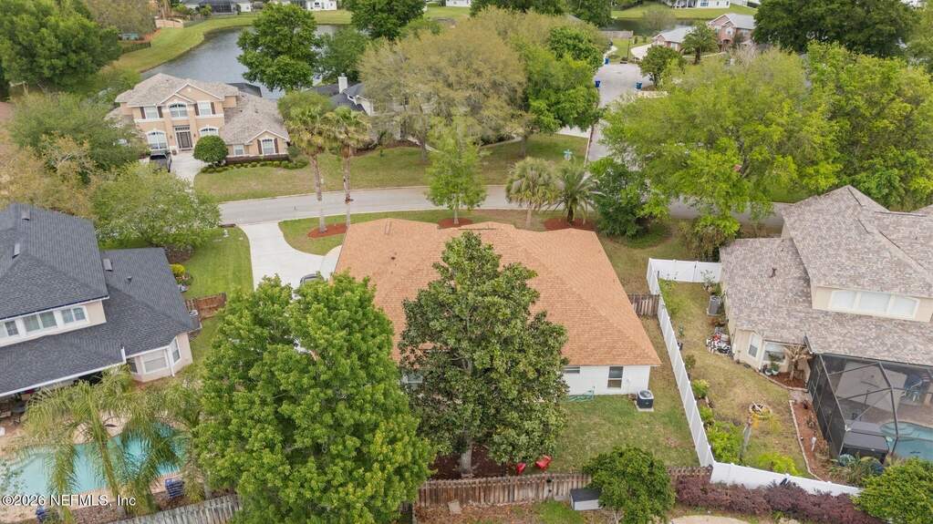 4 Bedroom Single Family Home/House's Image 32