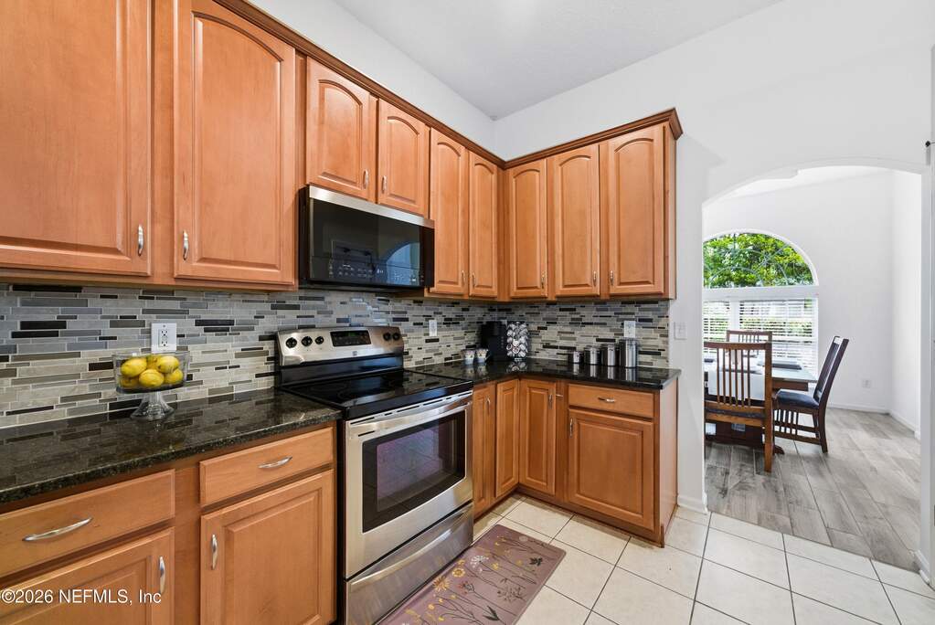 4 Bedroom Single Family Home/House's Image 5