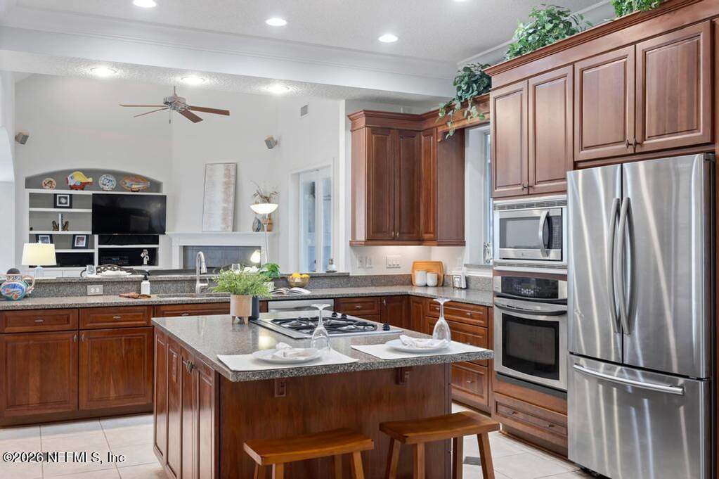4 Bedroom Single Family Home/House's Image 16