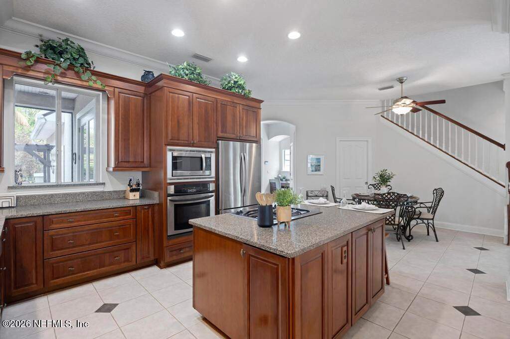 4 Bedroom Single Family Home/House's Image 17