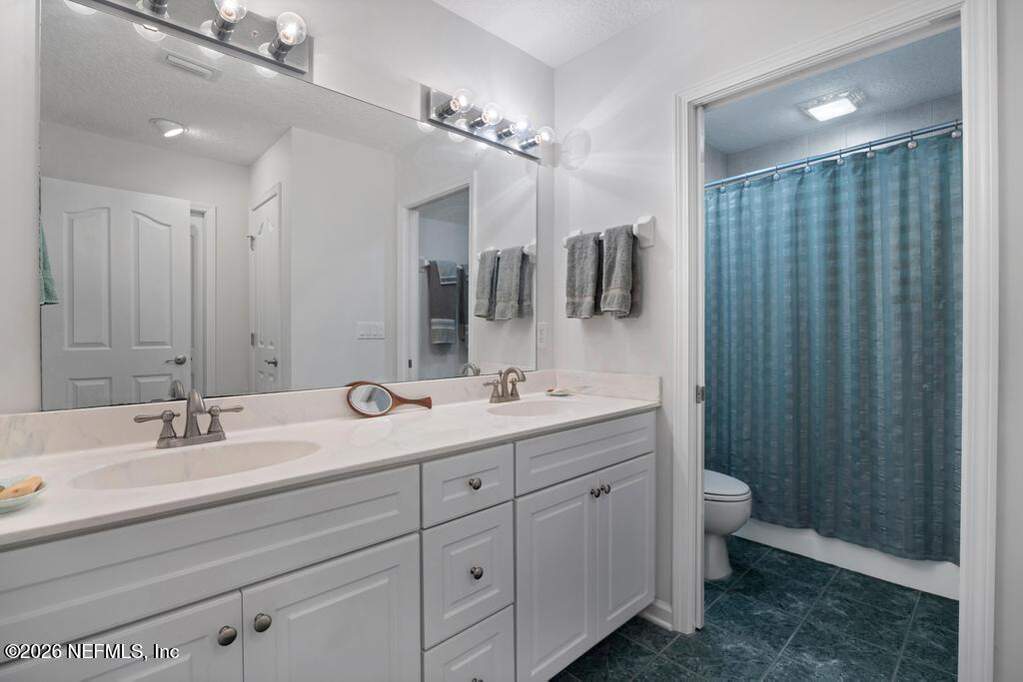 4 Bedroom Single Family Home/House's Image 60