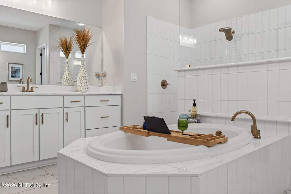 5 Bedroom Single Family Home/House's Image 32