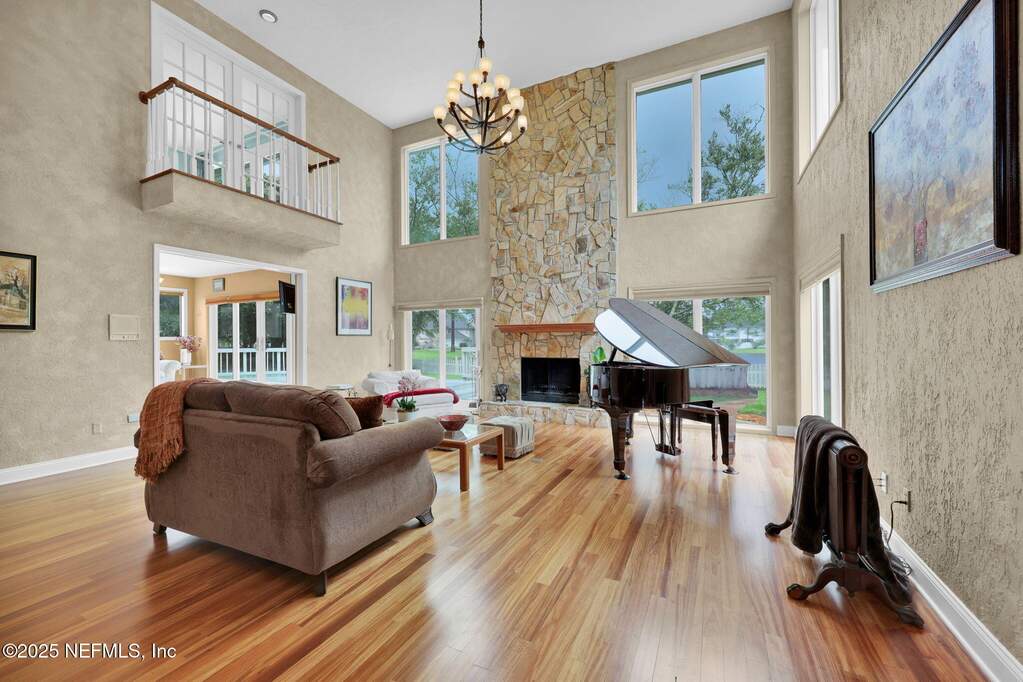 4 Bedroom Single Family Home/House's Image 13