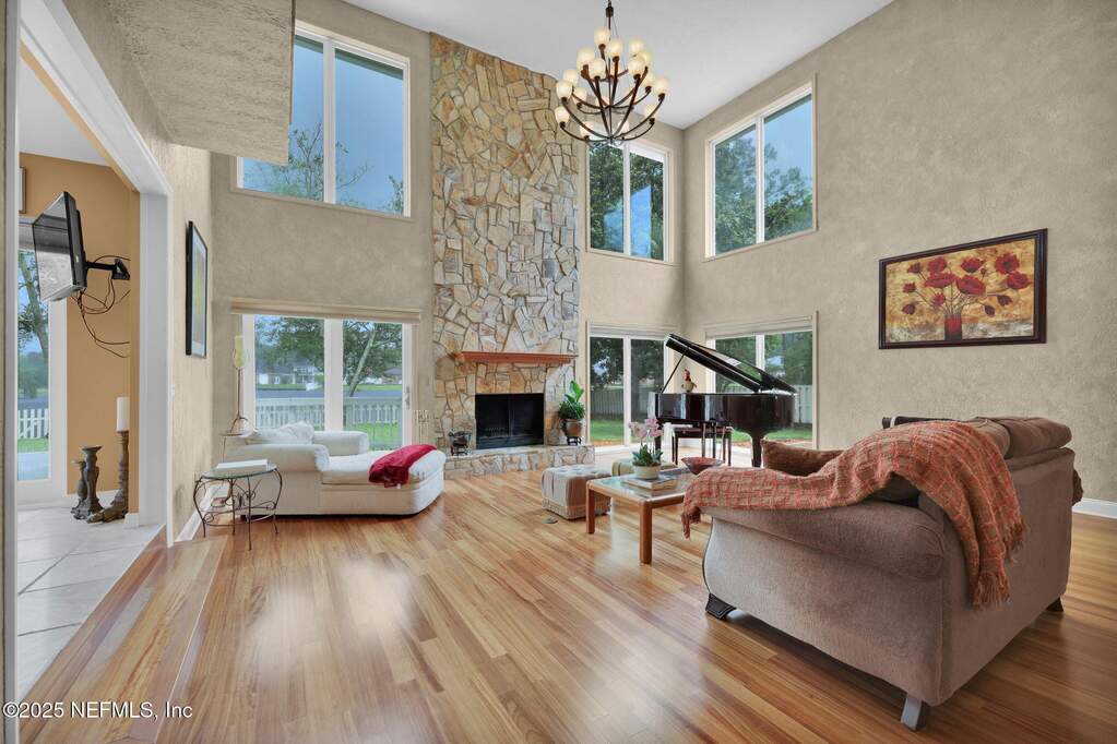 4 Bedroom Single Family Home/House's Image 17