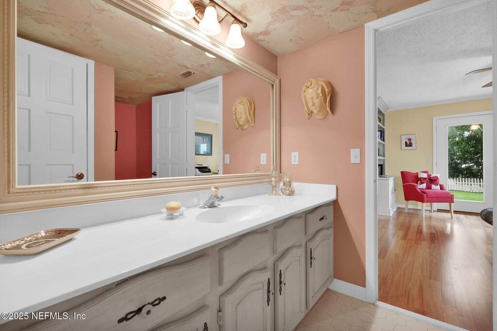 4 Bedroom Single Family Home/House's Image 32