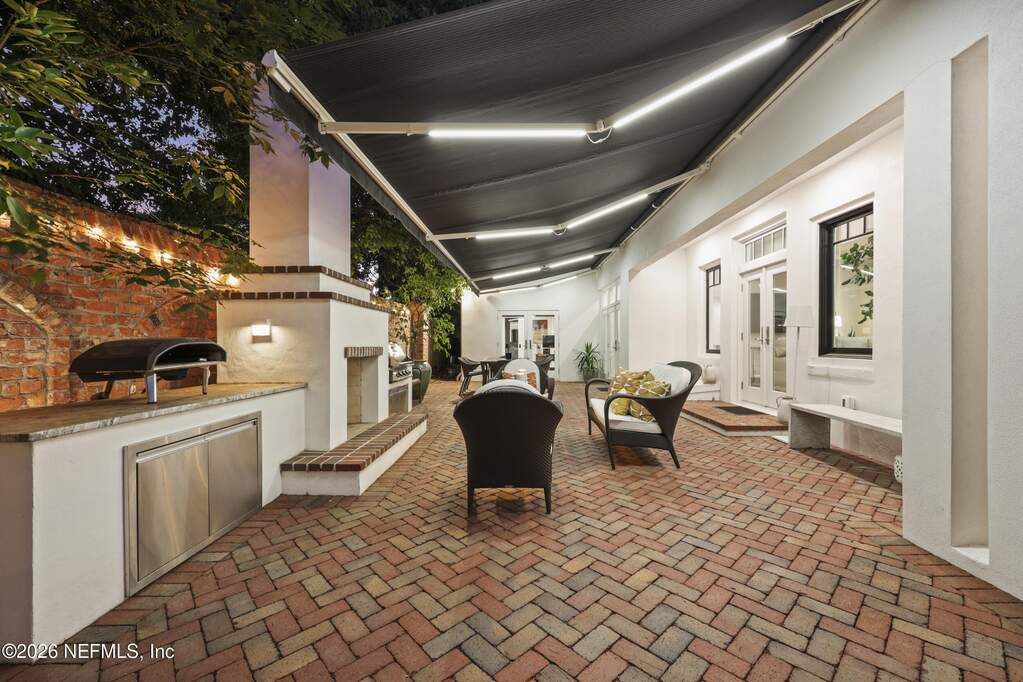 5 Bedroom Single Family Home/House's Image 97