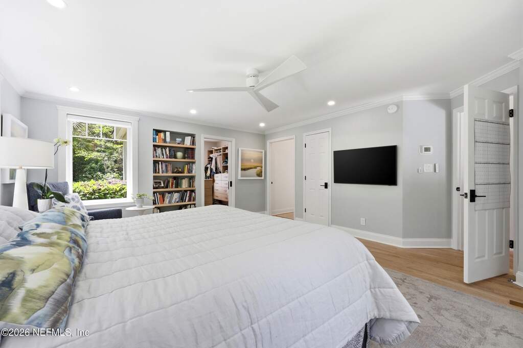 5 Bedroom Single Family Home/House's Image 18
